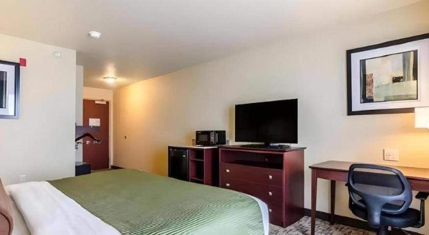Americinn By Wyndham Oshkosh Exterior foto